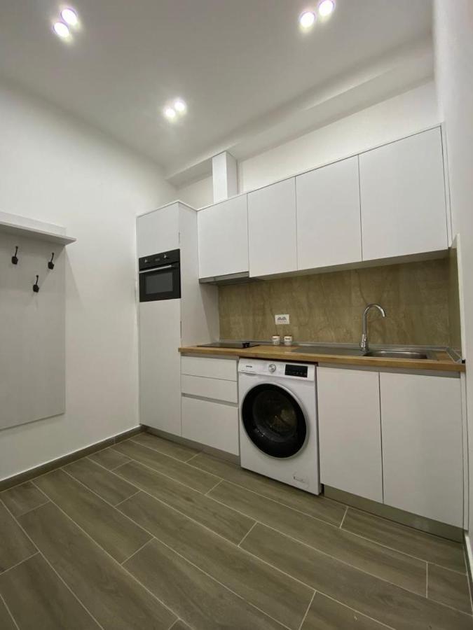 Appartement Apartament me qera ditore à Tirana Extérieur photo