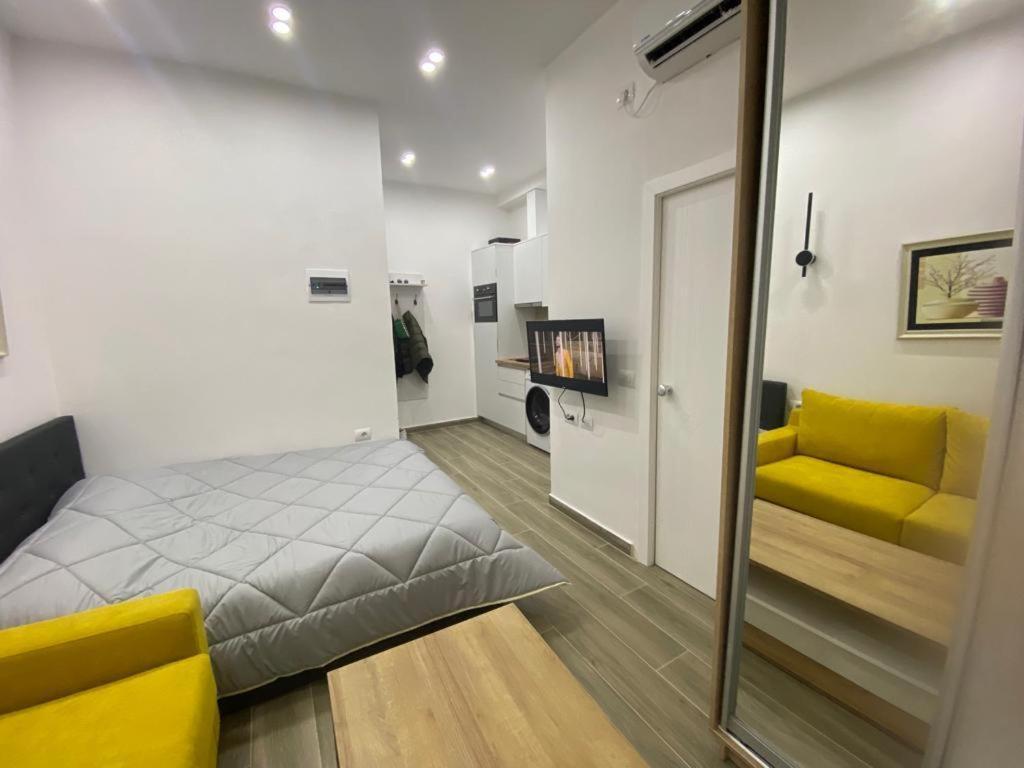 Appartement Apartament me qera ditore à Tirana Extérieur photo