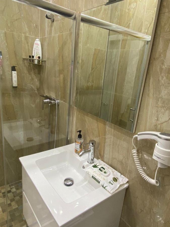 Appartement Apartament me qera ditore à Tirana Extérieur photo